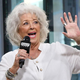 Illustration for article titled Paula Deen Paula Deens a burger